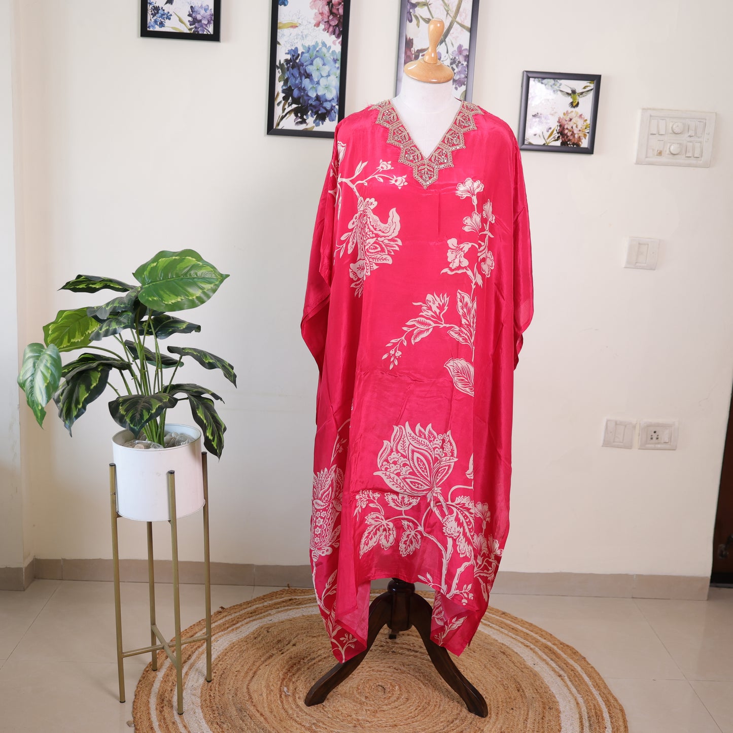 V-neck Red Flower Print
